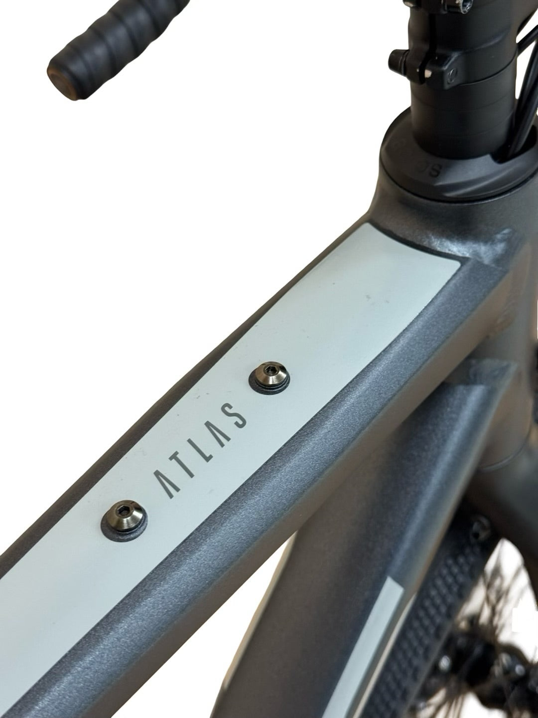 Focus Atlas 6.7 EQP Gravel bike